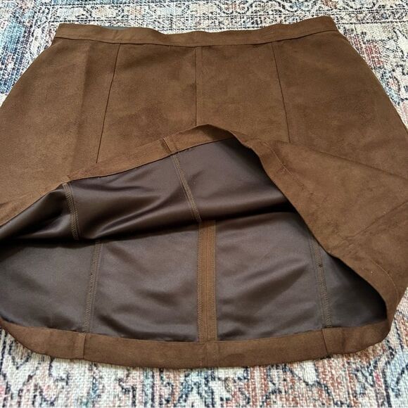 Banana Republic NWT Brown Vegan Faux Suede A-Line Mini Skirt Size 12 - Picture 8 of 14